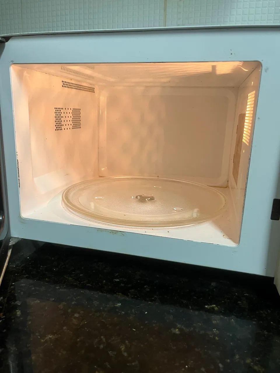 Microondas Electrolux 18L - Foto 2