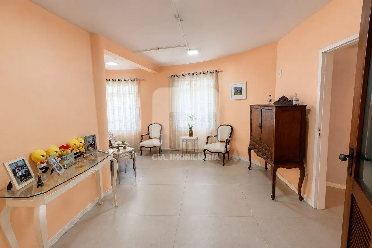 Casa 5 quartos semi mobiliada no Centro de Floripa - Foto 2