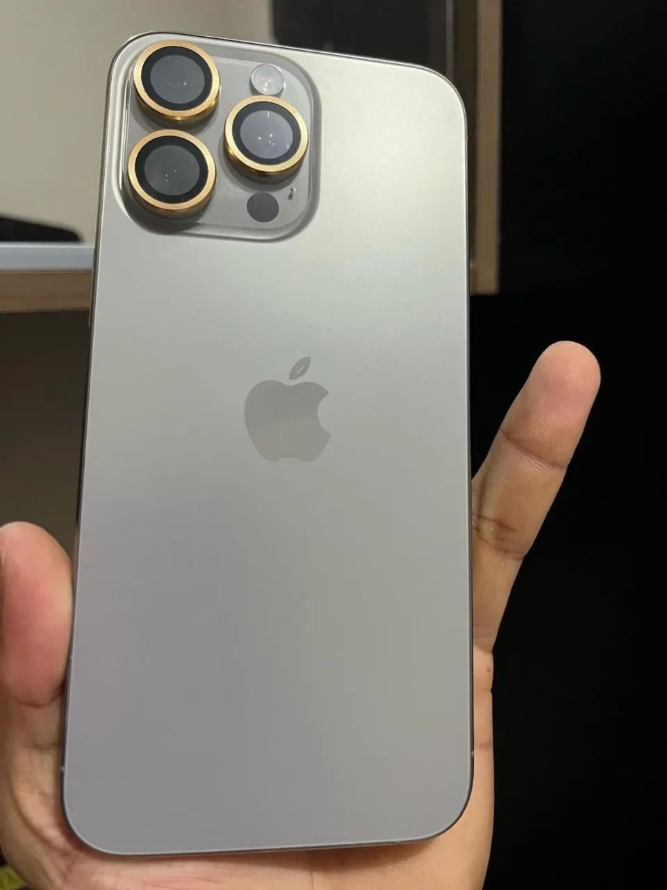 Iohone 15 pro max 256gb bateria 85% sem marcas de uso! Com caixa e documento. - Foto 2