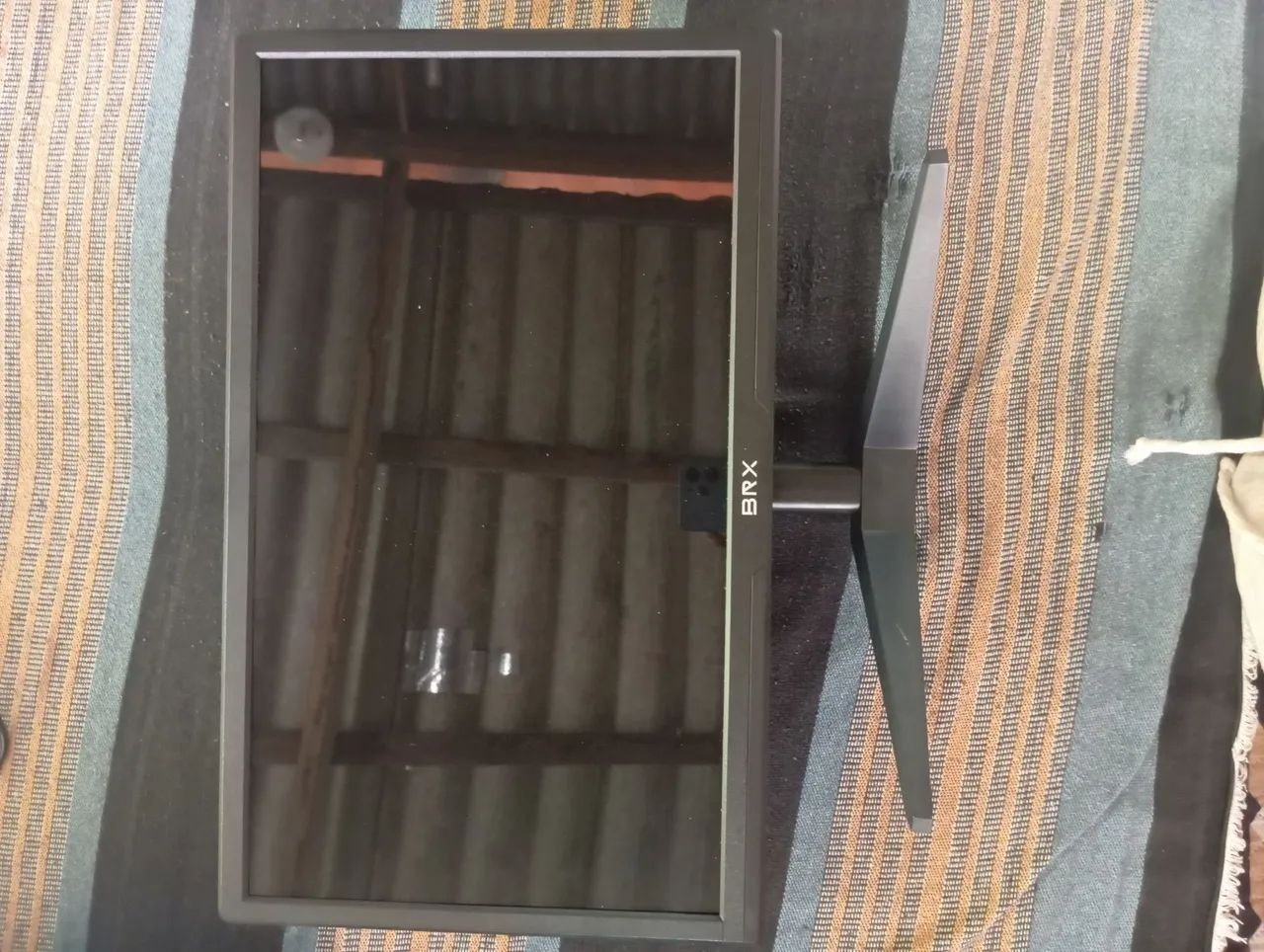 Vendo monitor semi novo