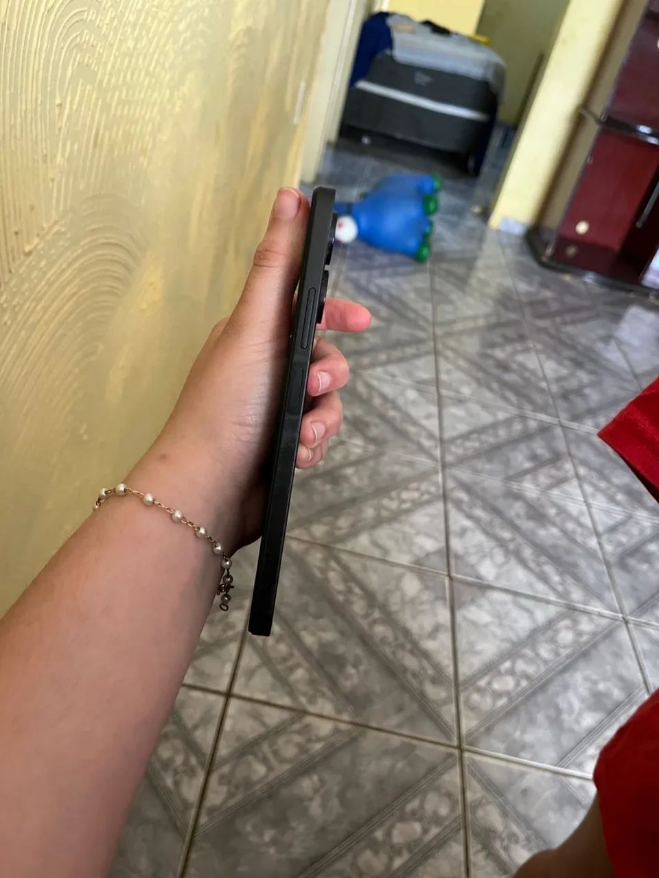 VENDO CELULAR 13C! SEMI NOVO! MENOS DE UM MÊS DE USO  - Foto 2
