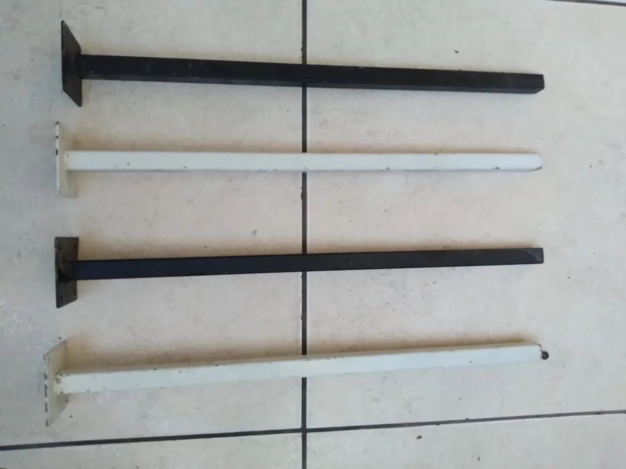 Pé em tubo de ferro  - Foto 3