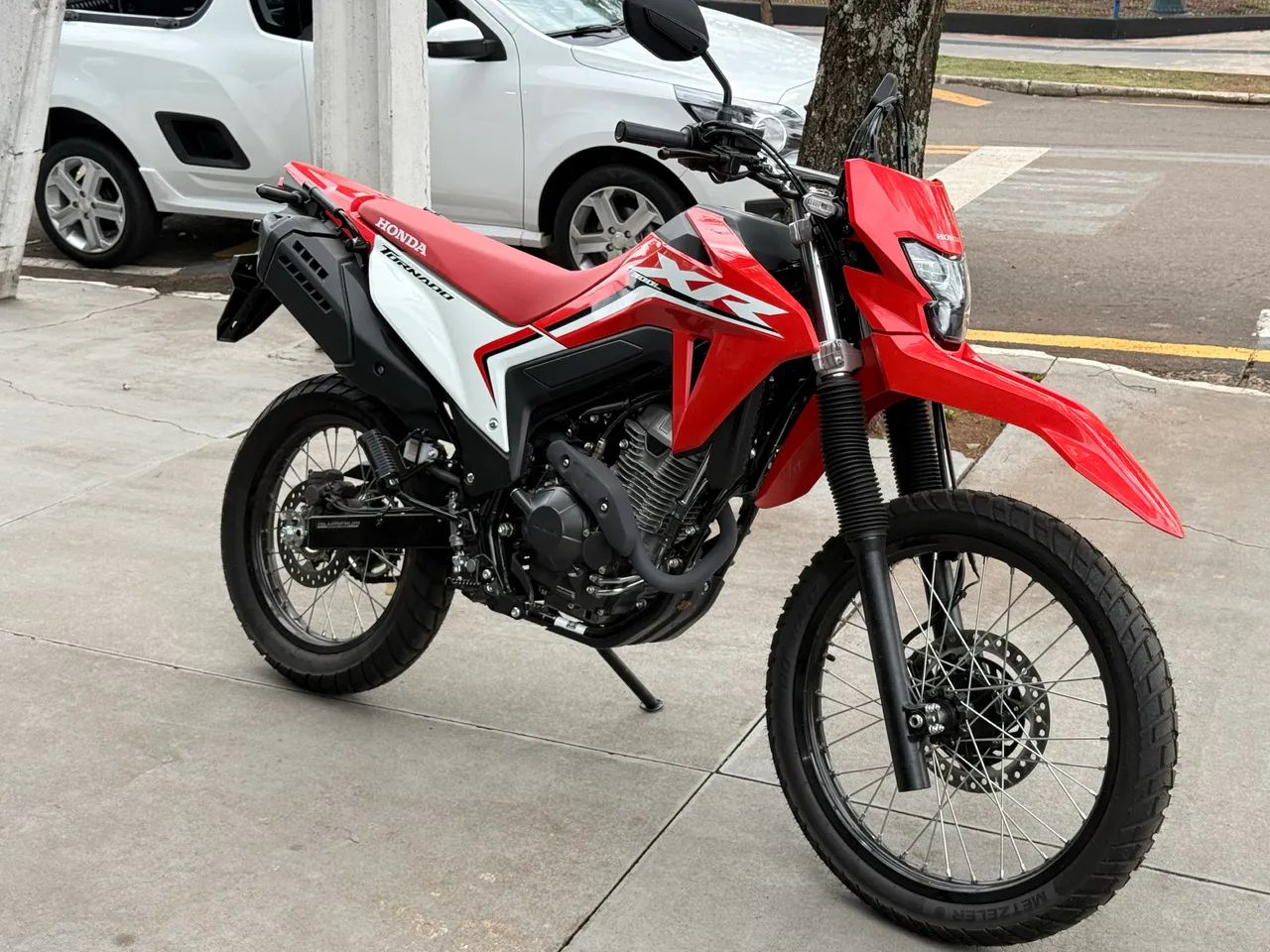 HONDA TORNADO 2026 - ZERO KM! - Foto 2