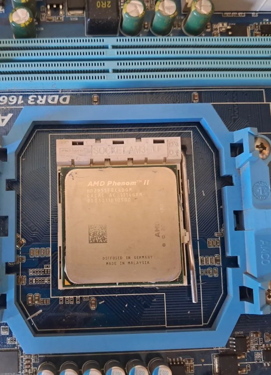 Kit Placa mãe GA-M68MT-S2P (Rev. 2.3) + Processador AMD AM3 - Foto 2
