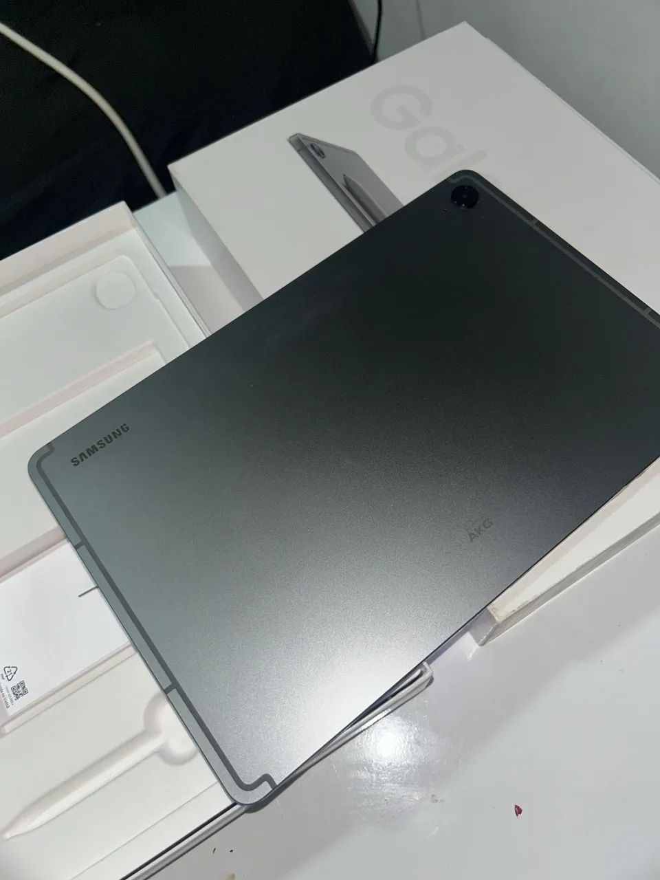 Samsung Galaxy Tab S9 FE 128gb + acessórios  - Foto 4