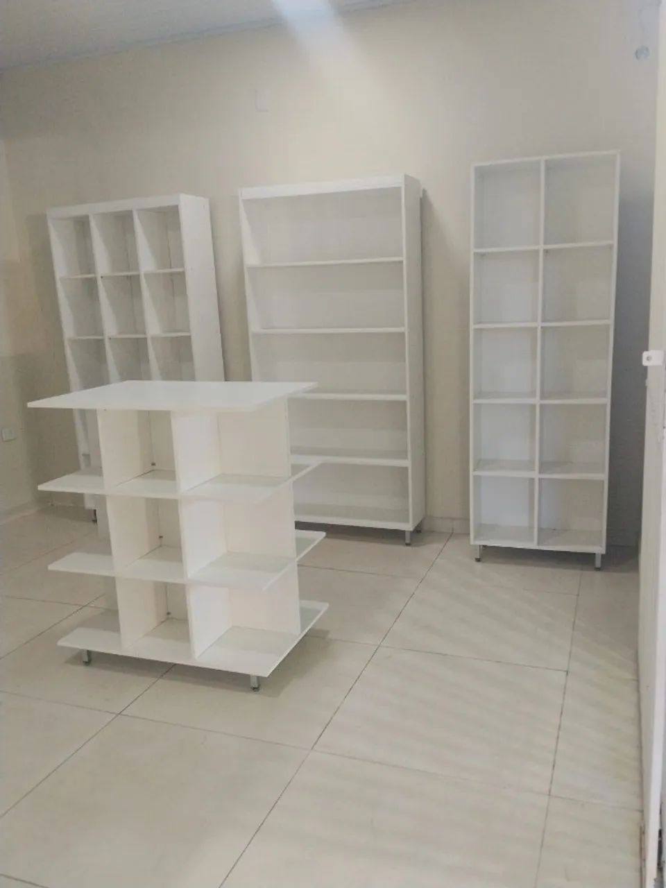 KIT LOJA COMPLETO MDF NOVO  - Foto 4