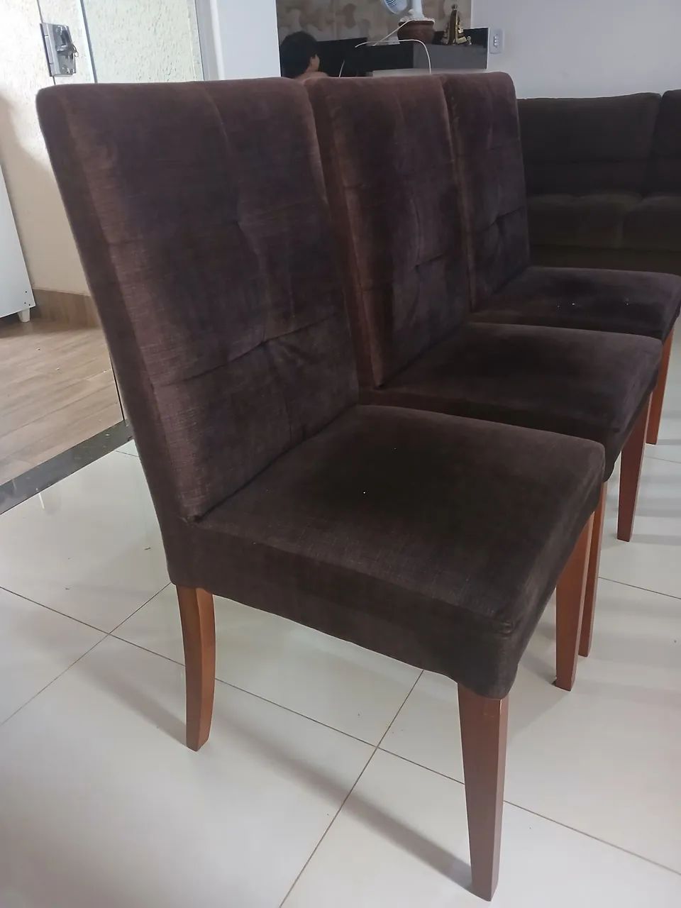 Vendo 4 cadeiras madeira maciça  - Foto 2