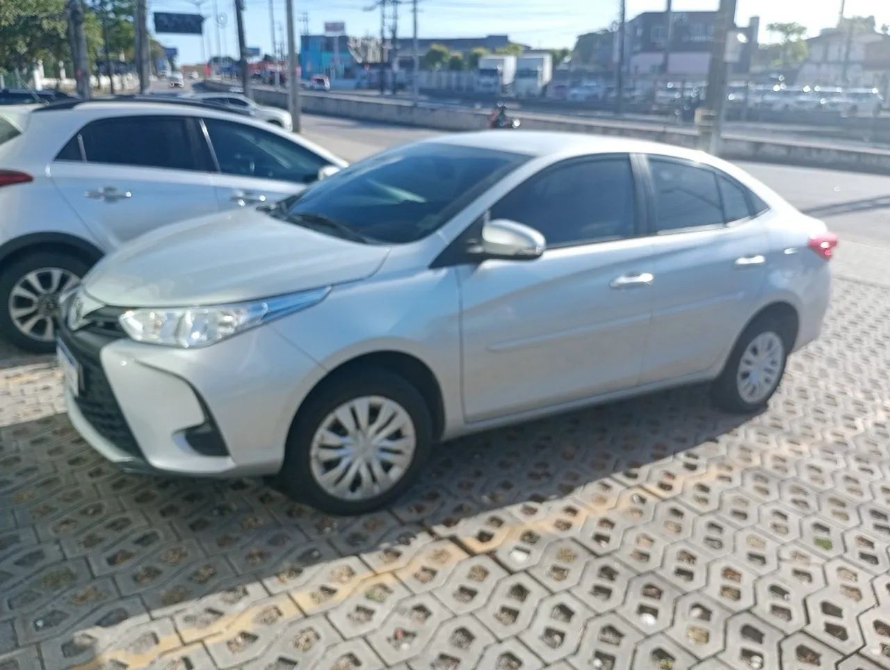 Toyota Yaris XL SEDAN 1.5 FLEX 16V 4P AUT. 2023