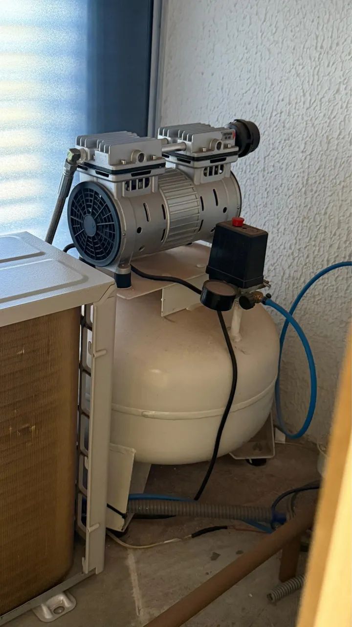 Cadeira Odontológica + Bomba a vácuo + Compressor  - Foto 4