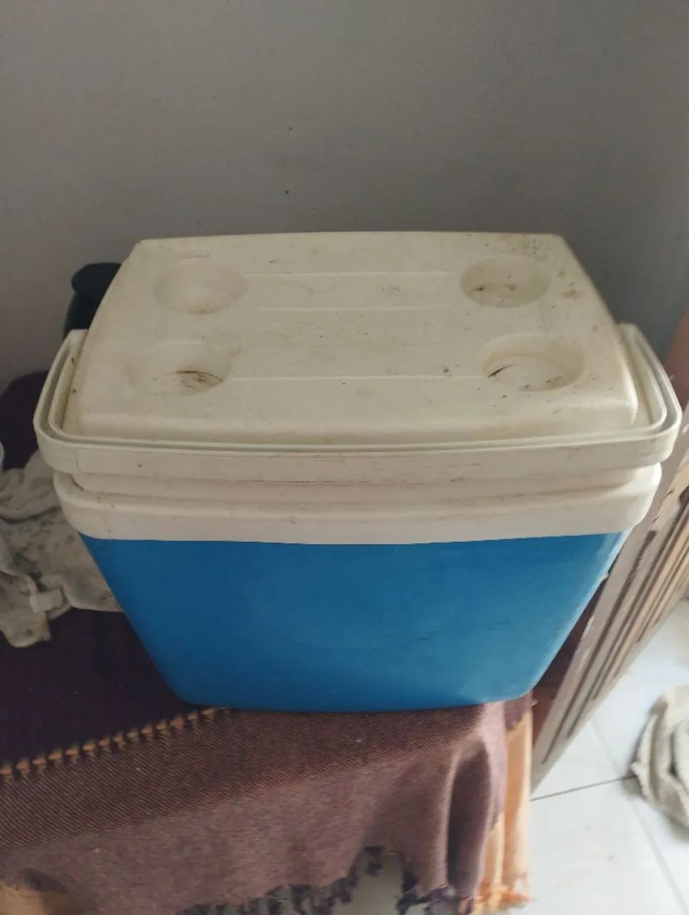 Cooler térmico 34 litros e 18 litros 