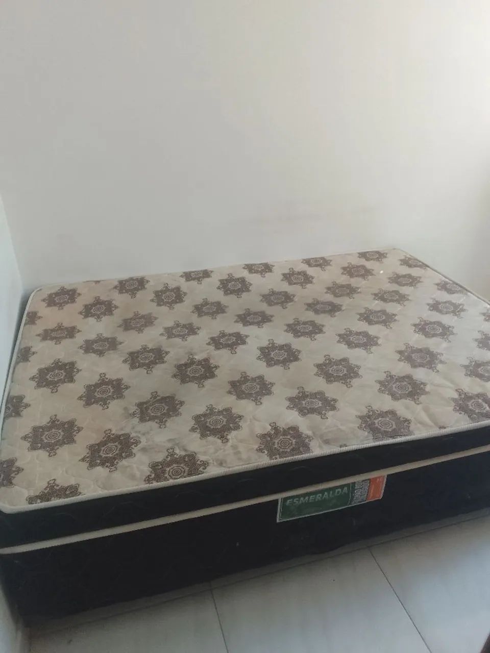 Cama box