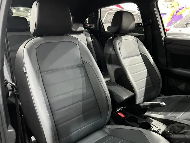Volkswagen Nivus Highline 1.0 200 TSI Flex Aut., foto 14 de 19