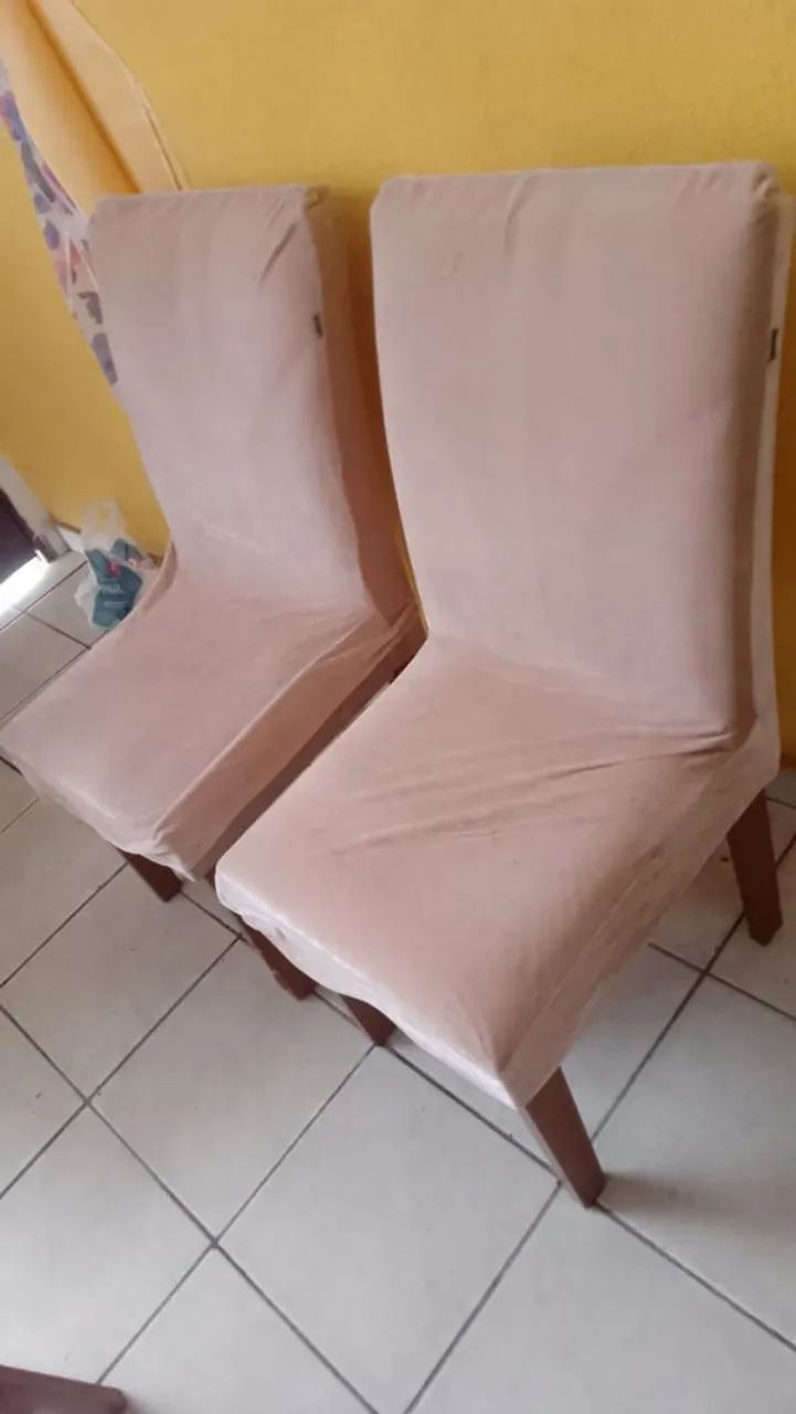 Mesa linda com 2 cadeiras  - Foto 5