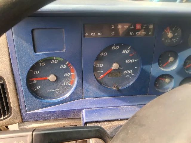 Volks 8120 guincho plataforma