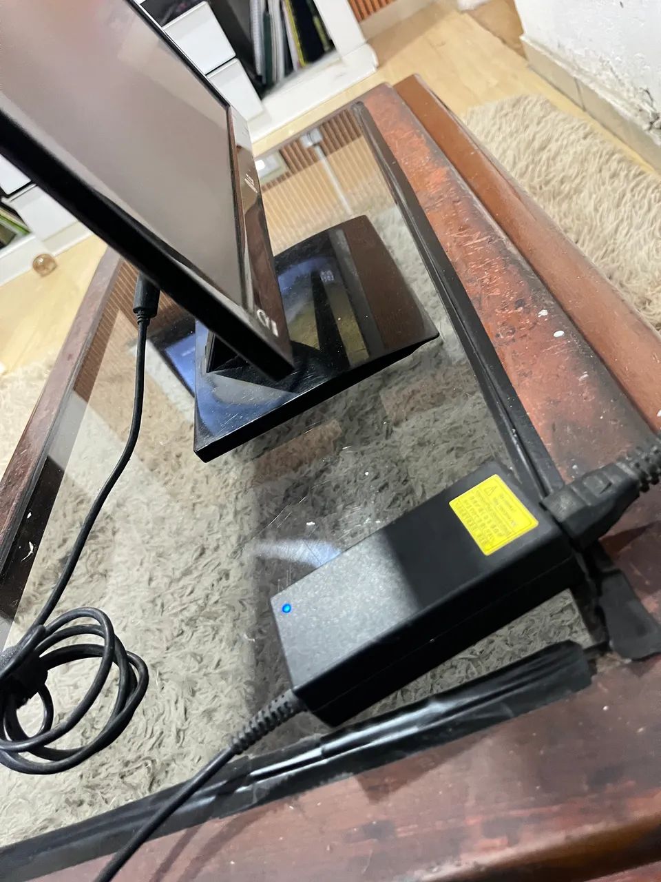 Monitor LG Flatron E1950 19 POLEGADAS LED | HDMI + Fonte + Cabo | Funcionando 100% - Foto 3