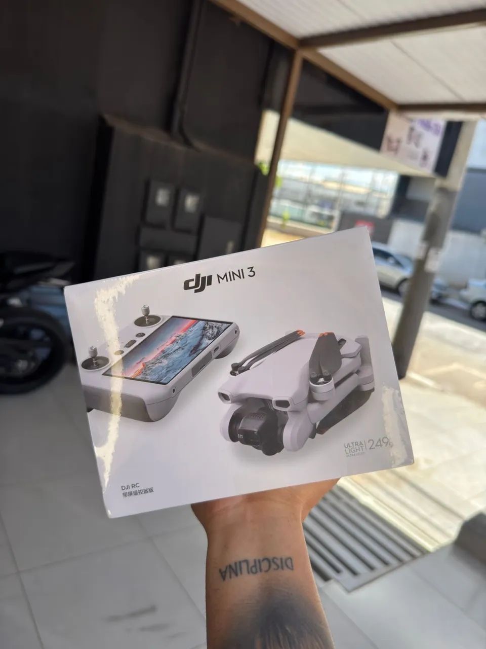 Dji mini 3 controle com display filma na vertical e horizontol 4k  - Foto 5