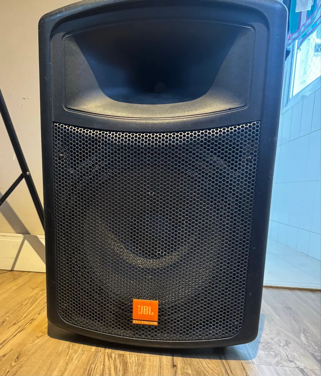 Caixa ativa 15 polegadas JBL JS151A - Foto 2