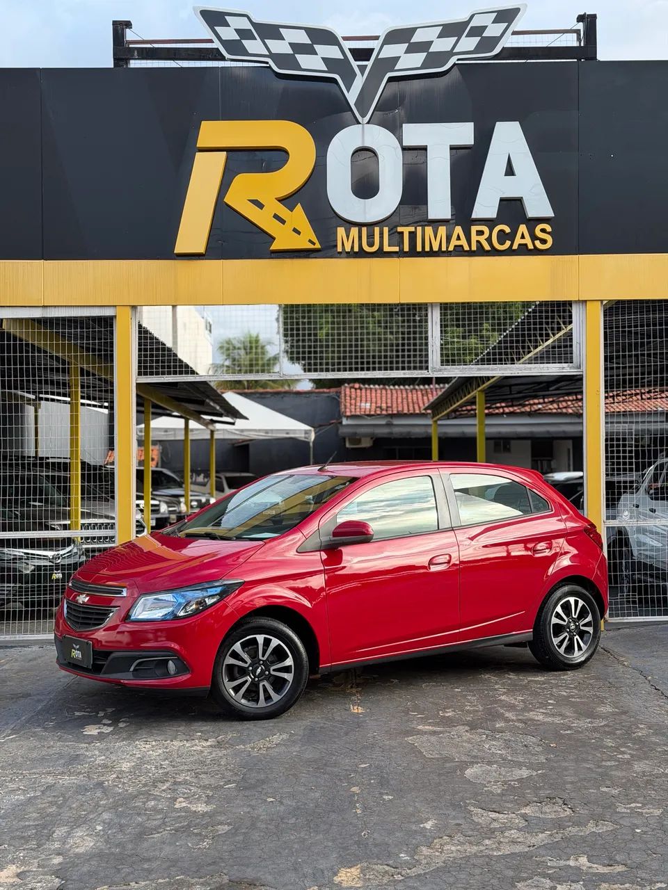 Chevrolet Onix ONIX HATCH LTZ 1.4 8V FlexPower 5p Mec. 2014