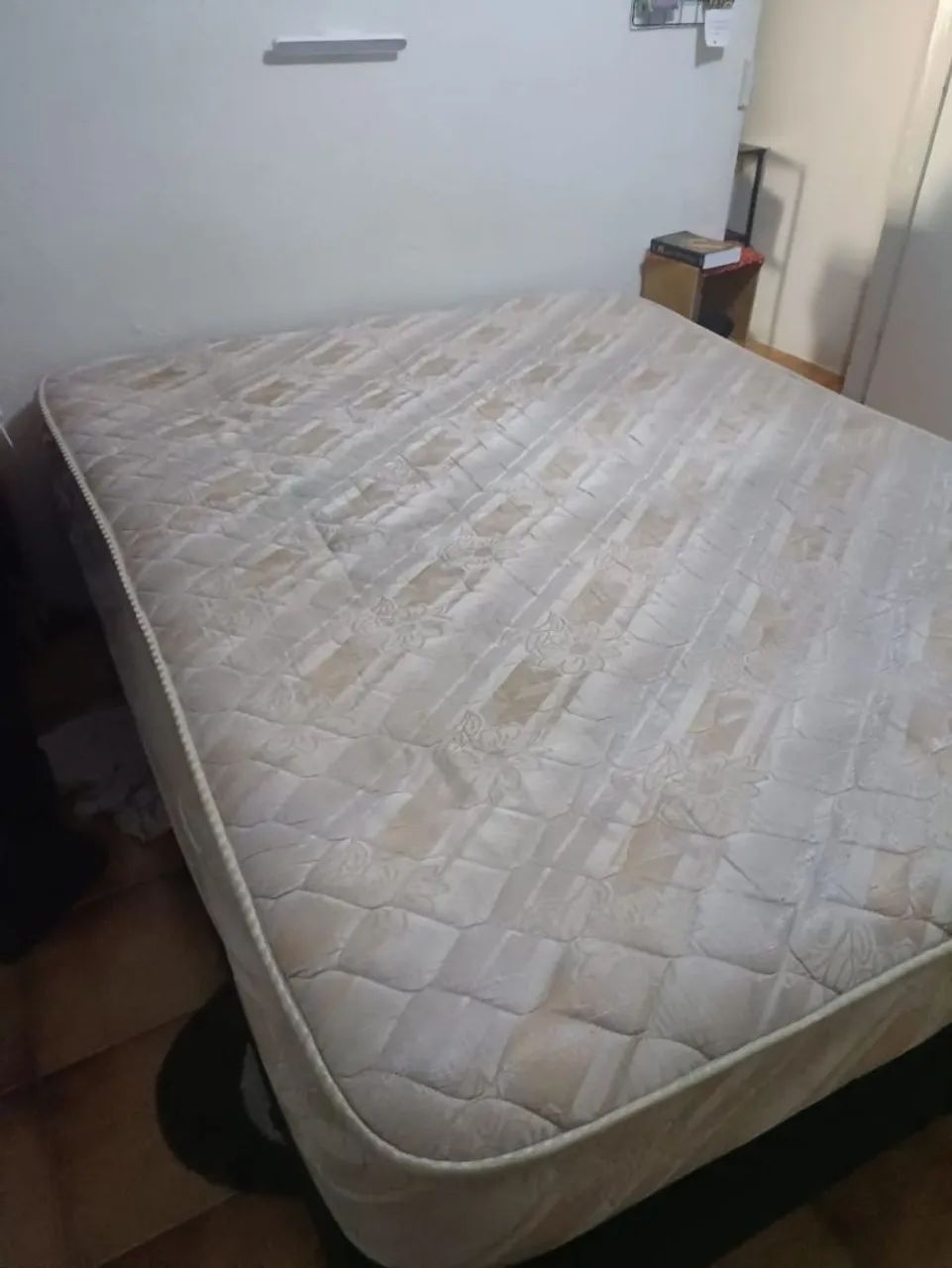 Colchão Queen Usado + Cama Box Queen Usada