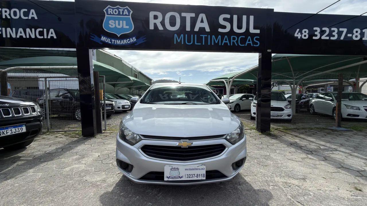 Chevrolet Onix Hatch LT 1.4 8V Flex Power Mec. 4P 2017 - Foto 2