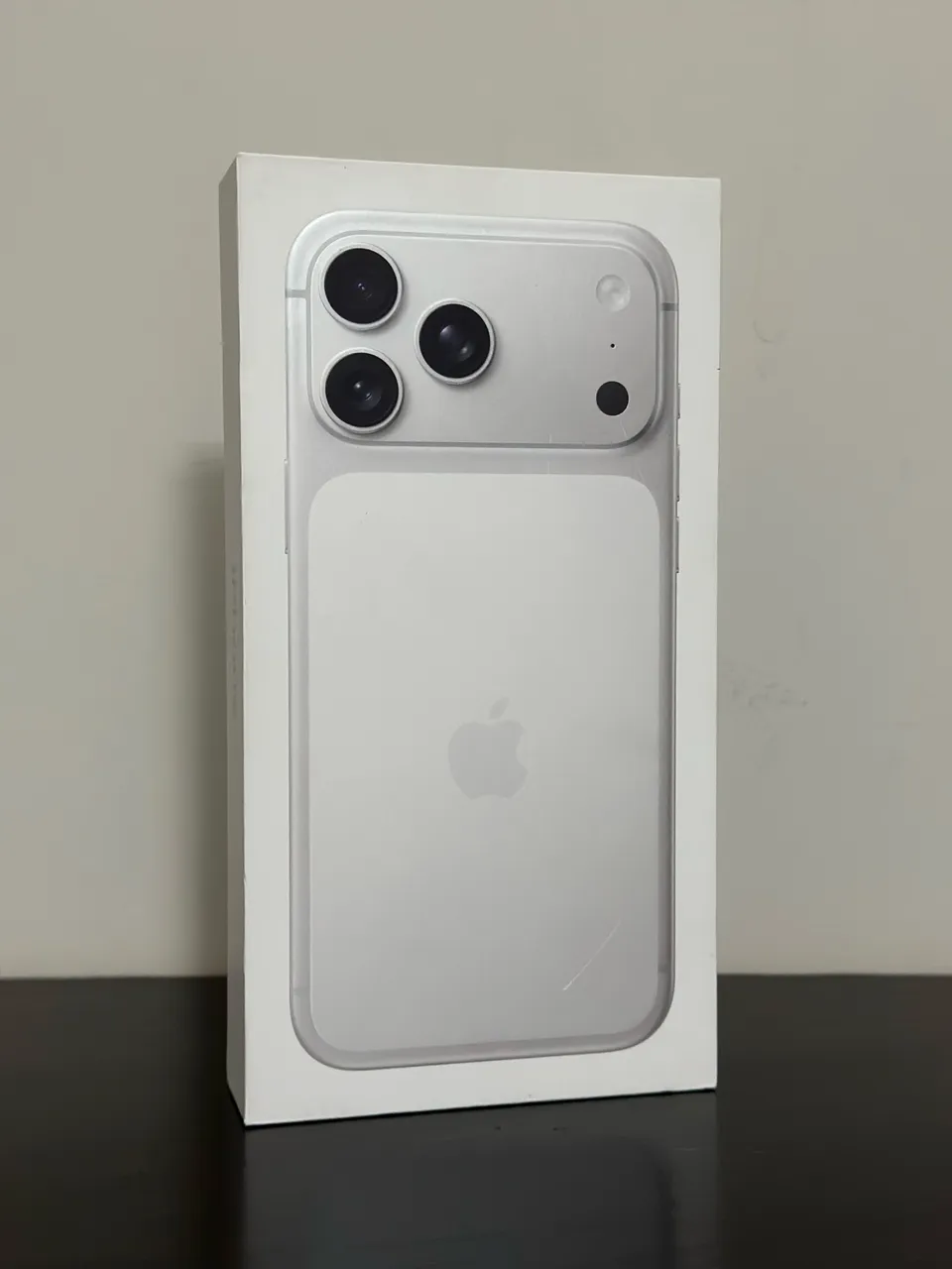 Iphone 17 Pro Max 256Gb Silver Lacrado com Nota Fiscal - Celulares