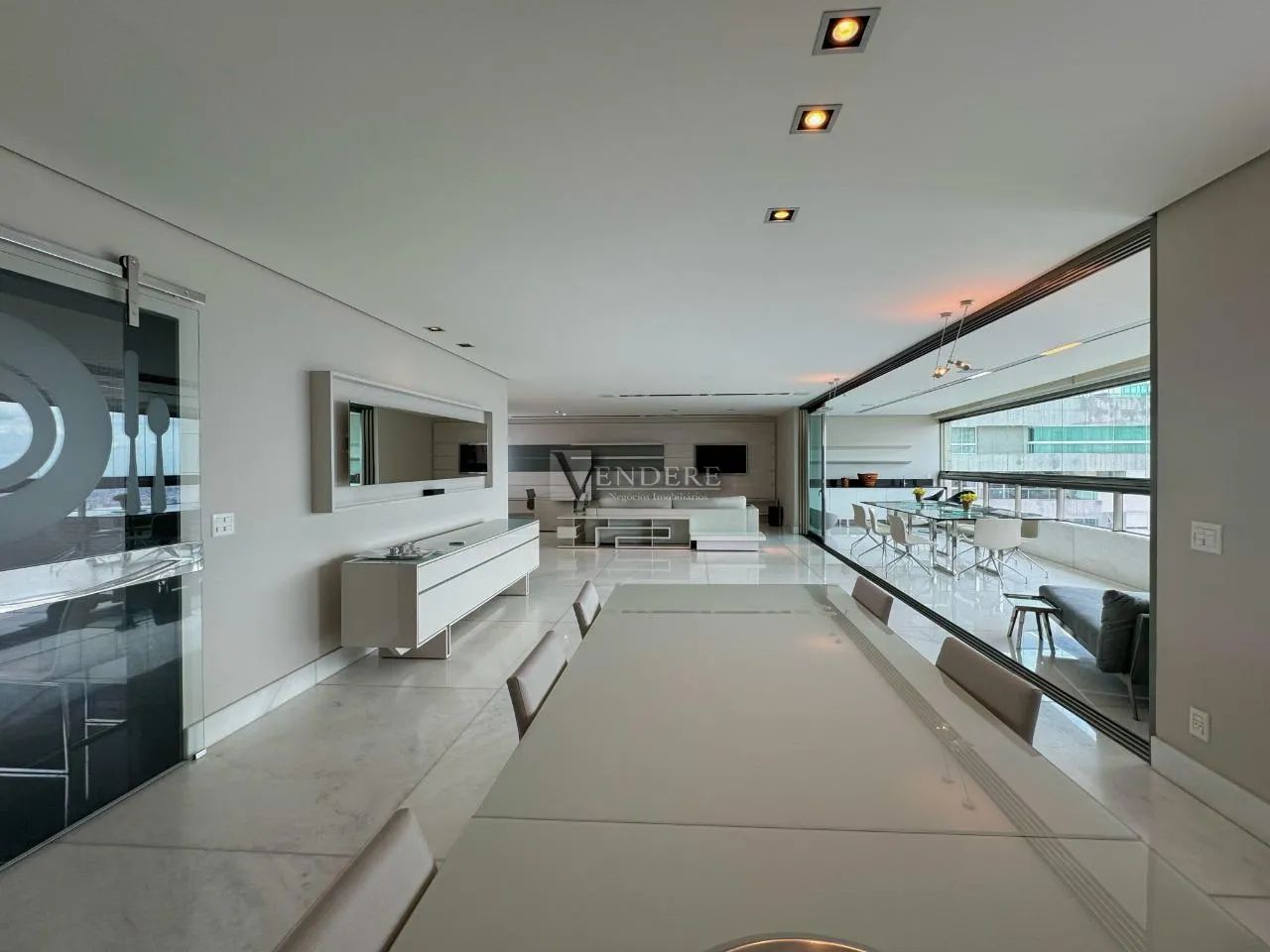 Apartamento 4 suítes, 305m² no Belvedere