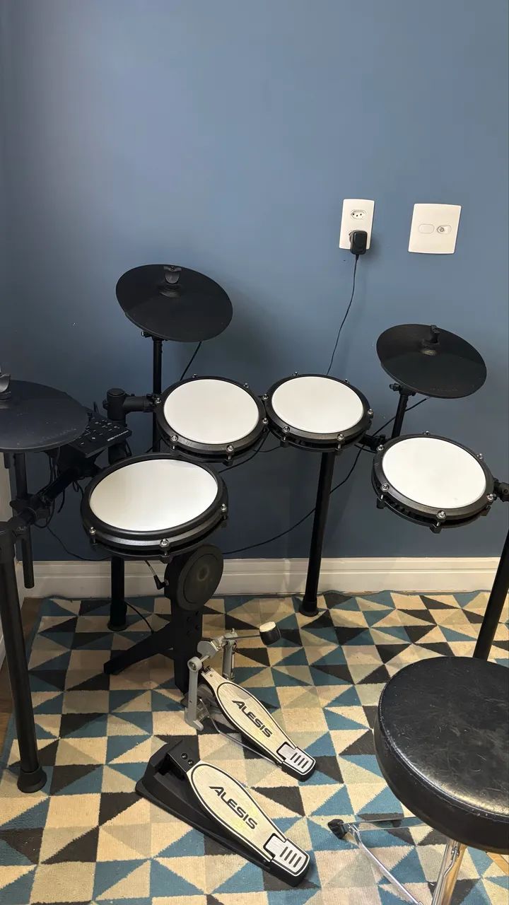 Alesis Nitro Max Completa | Bateria Eletrônica Mesh | Bluetooth - Foto 3