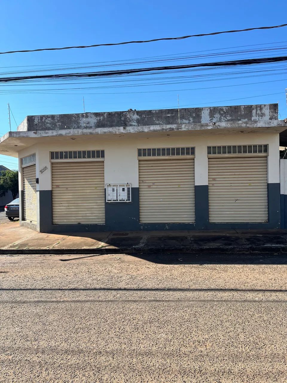 TERRENO DE ESQUINA com dois cômodos de comércio - Foto 5
