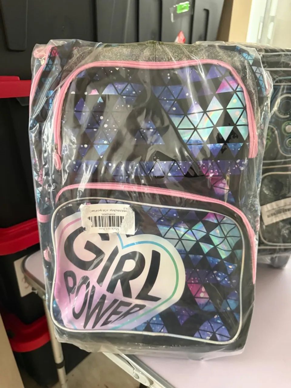 Mochilas infantis com rodinhas - 200 reais cada uma - Foto 3