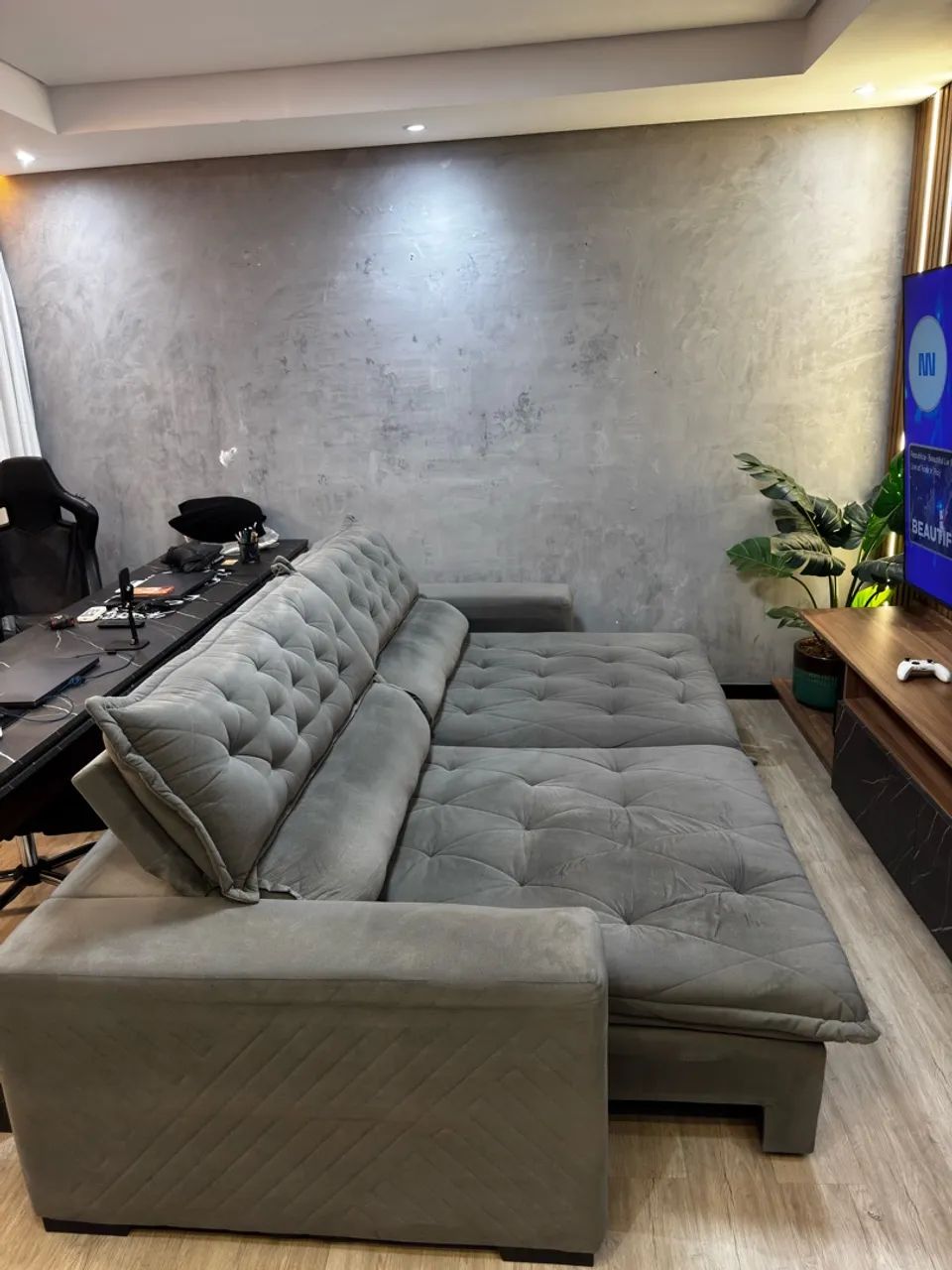 Sofá retrátil suede cinza 2,90 de comprimento 