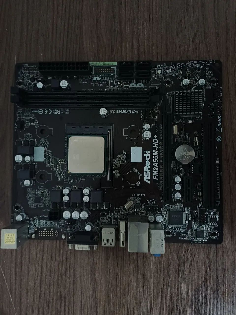 Placa-mãe ASRock FM2 A55M-HD+ + AMD A8-7600