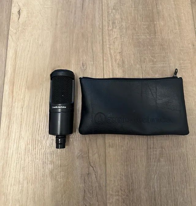 Microfone Audio Technica AT2020 (condensador) 