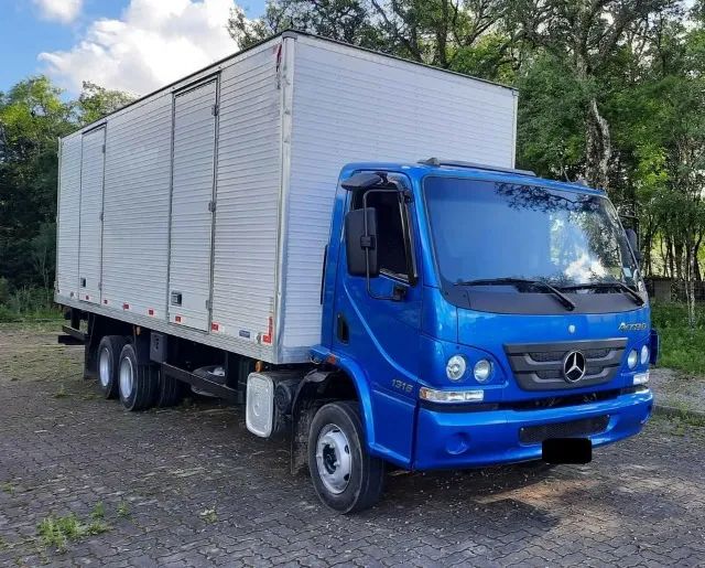 Mb Accelo 1316 6x2 - 2015 Baú  - Foto 2