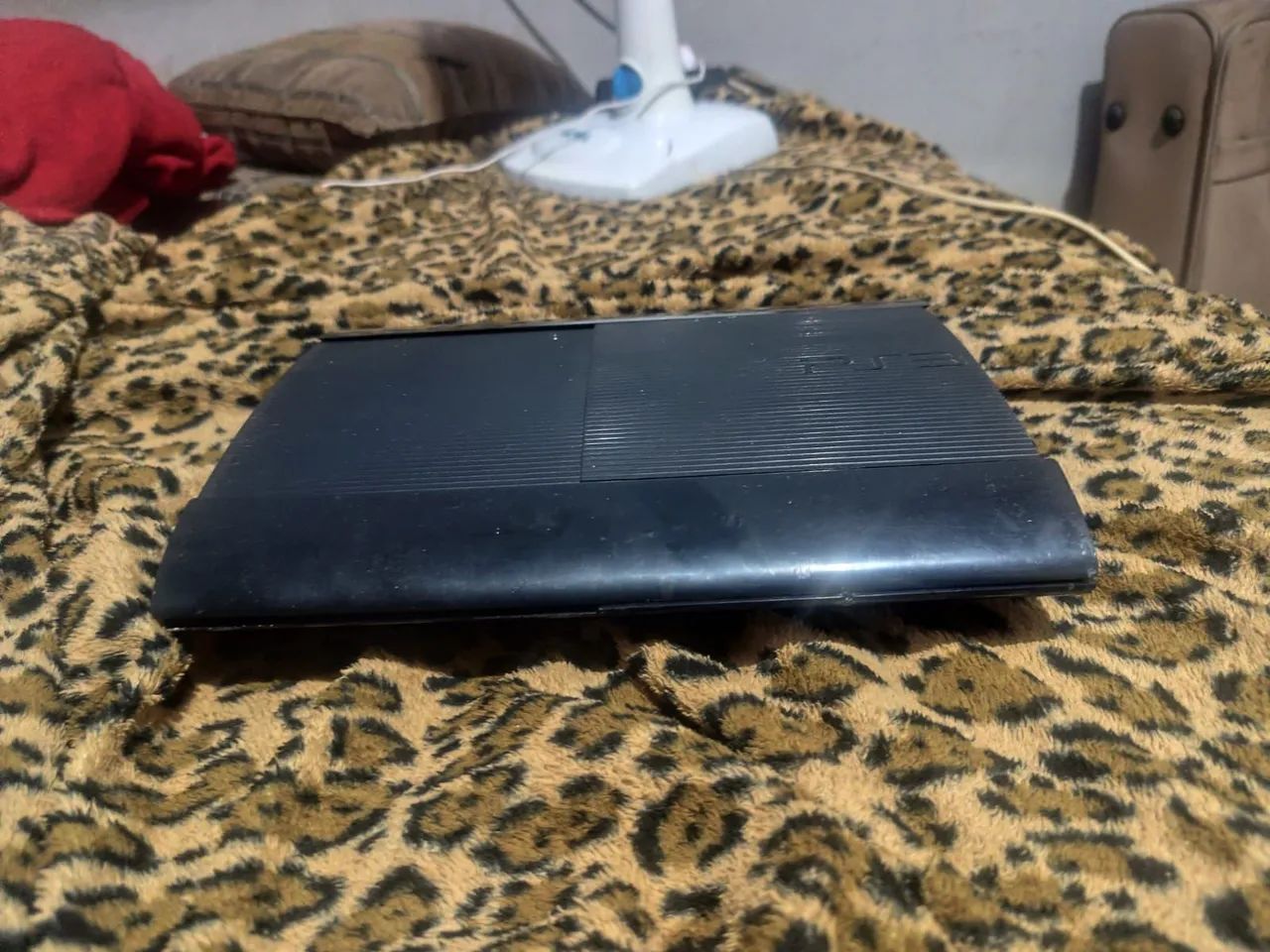 PLAYSTATION 3 SLIM (COM DEFEITO NO PLIN) - Foto 2
