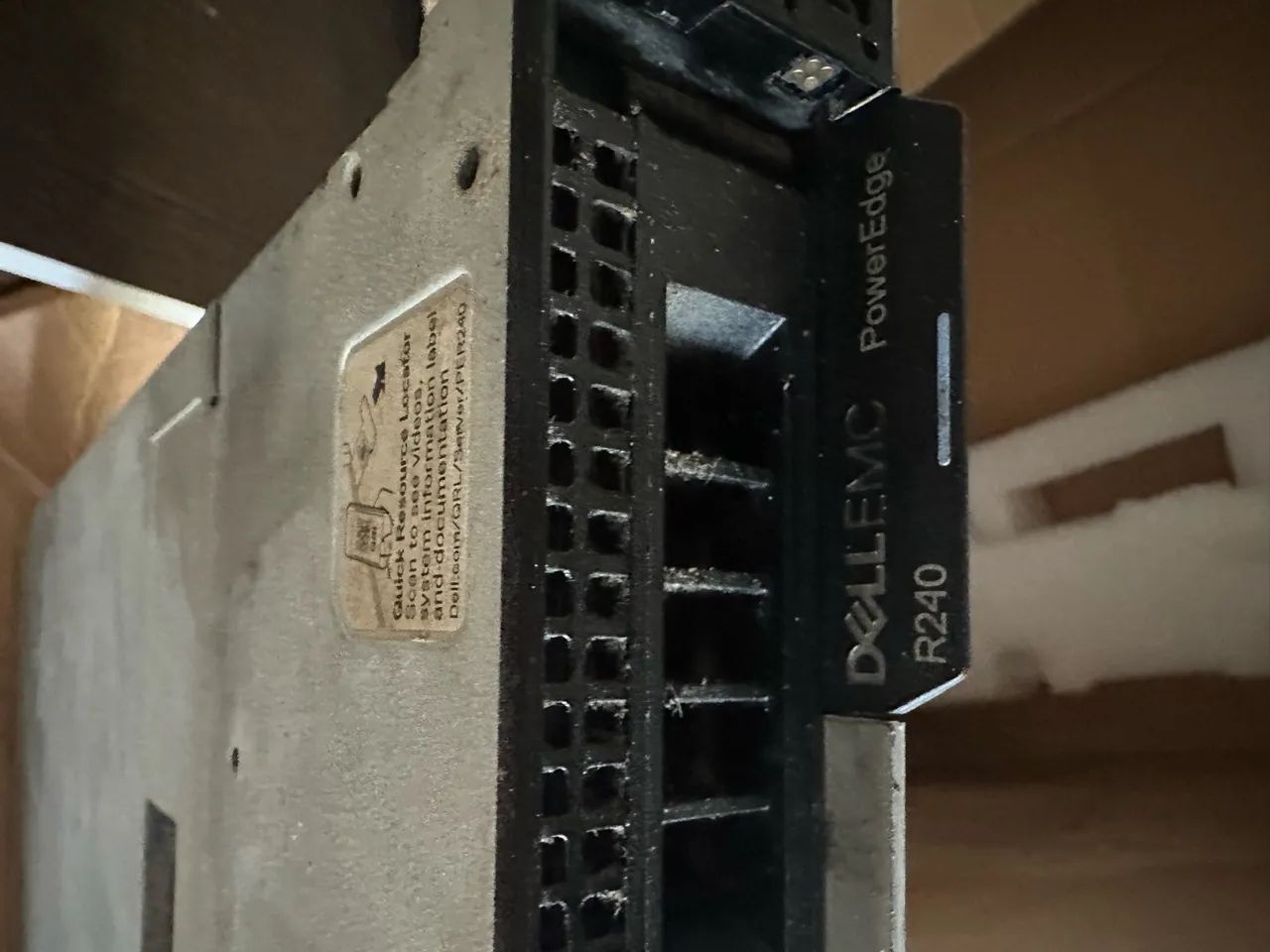 Servidor Dell R240