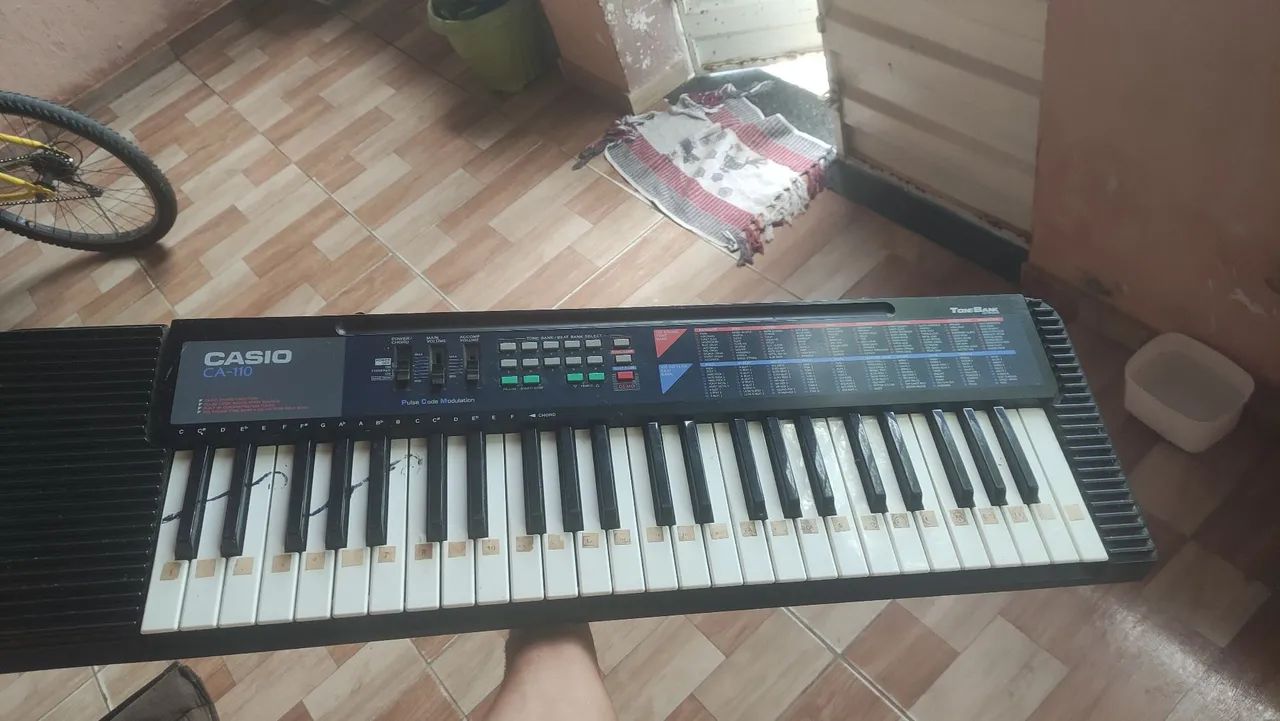 Teclado Casio CA-110 49 teclas - Instrumentos musicais - Lagoa