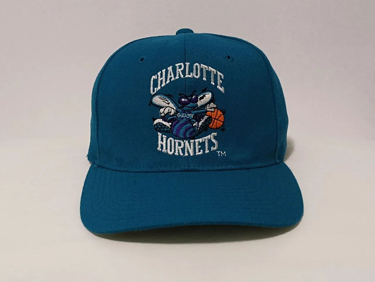Boné Charlotte Hornets STARTER FLEXFIT anos 90