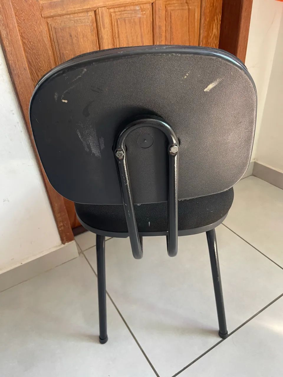 Cadeira de Escritório Fixa Preta - Foto 5