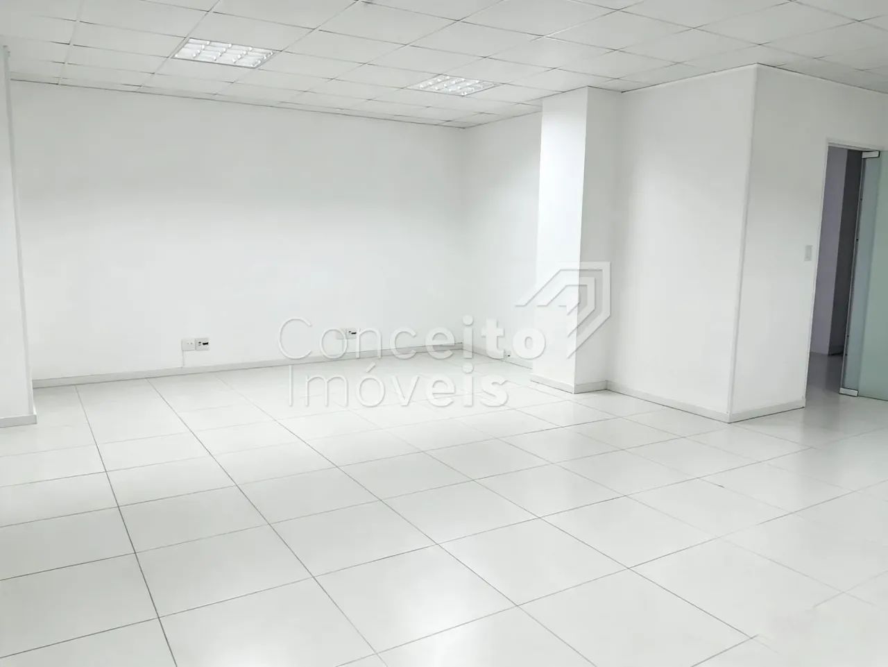 Sala Comercial com 90m² - Centro - Foto 5