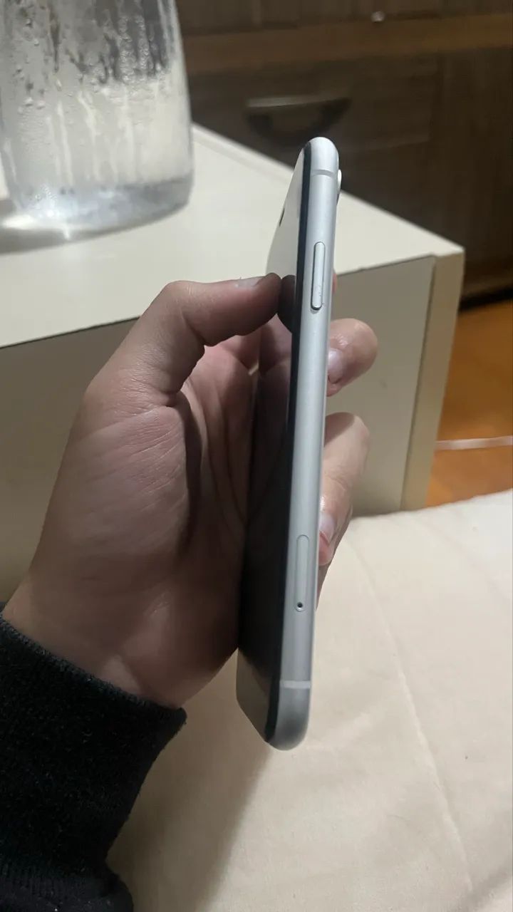 Iphone Xr Branco 128gb 73% bateria - Foto 3