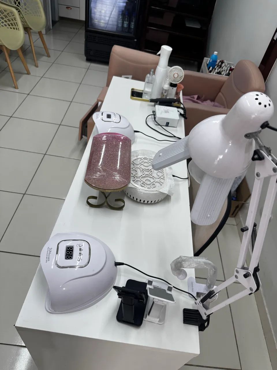 Mesa de atendimento para salão de beleza - R$ 700,00 - Foto 3