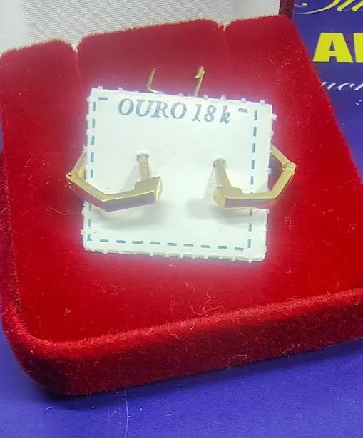 Brincos Argola Quadrigonal Ouro 18 Kilates  Peso 2.30 Gramas  12 mm                        - Foto 2