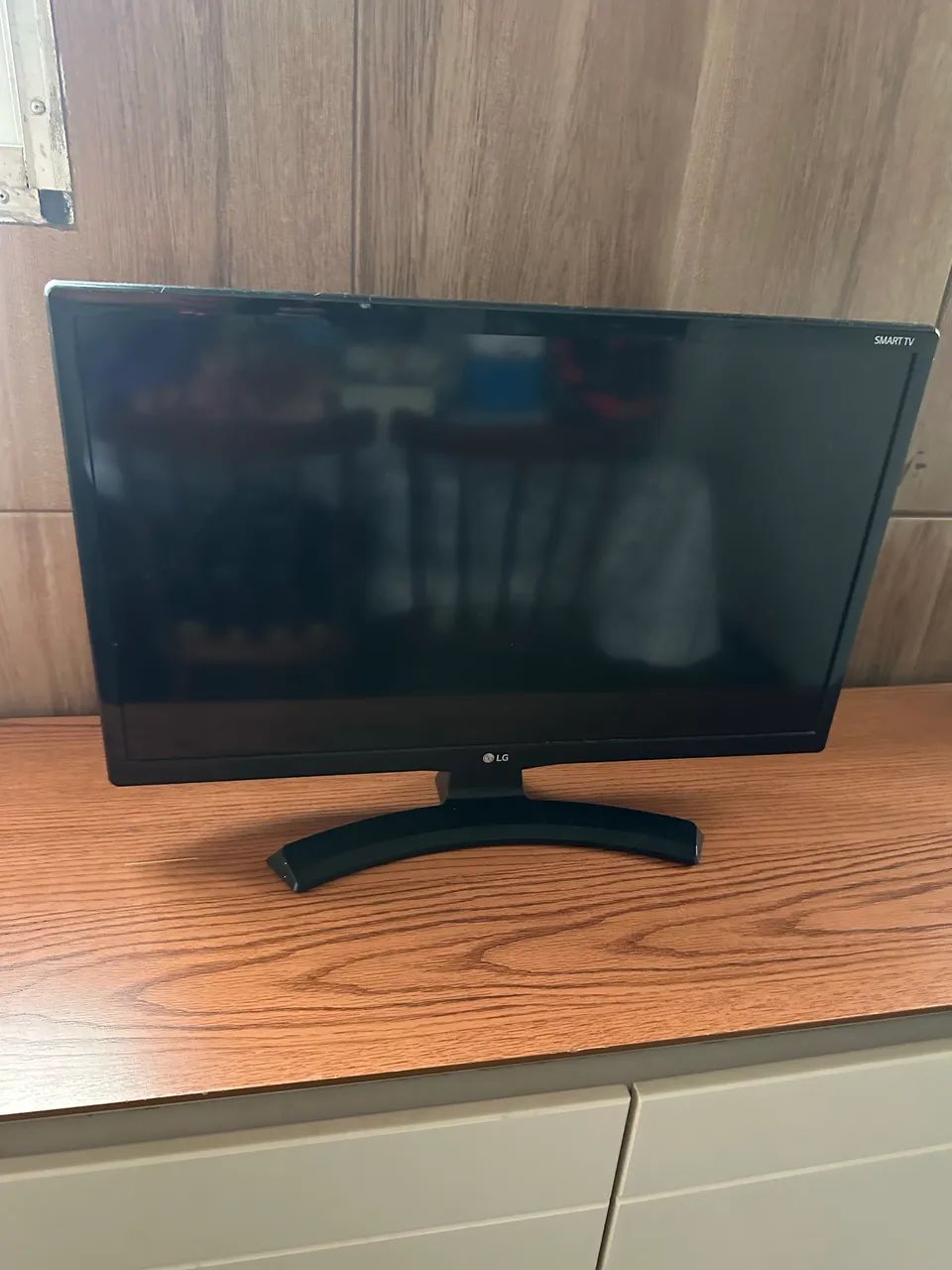 Vende-se TV smart LG 24 polegadas 
