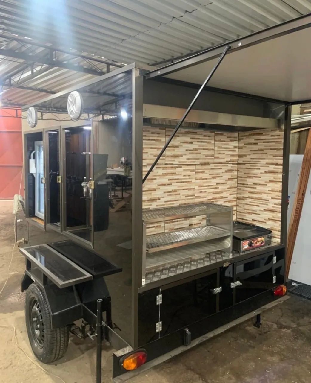 Trailer beer truck com churrasqueira  - Foto 3