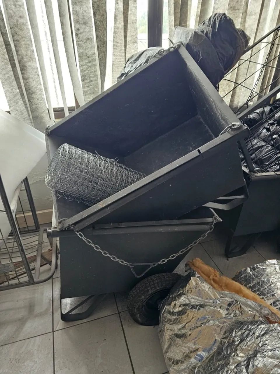 GIRICA 130L COM ALÇA PARA ELEVAÇÃO