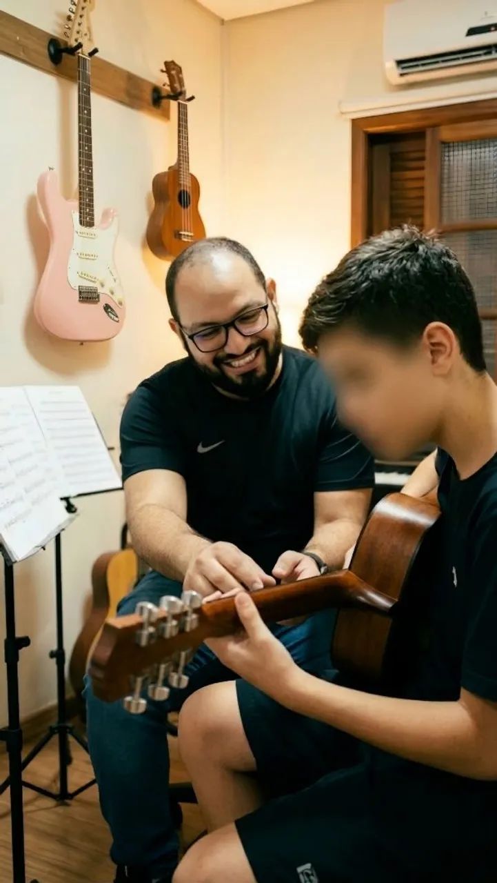 Professor Particular de Violão, Guitarra, Ukulele, Baixo e Percussão. - Foto 3