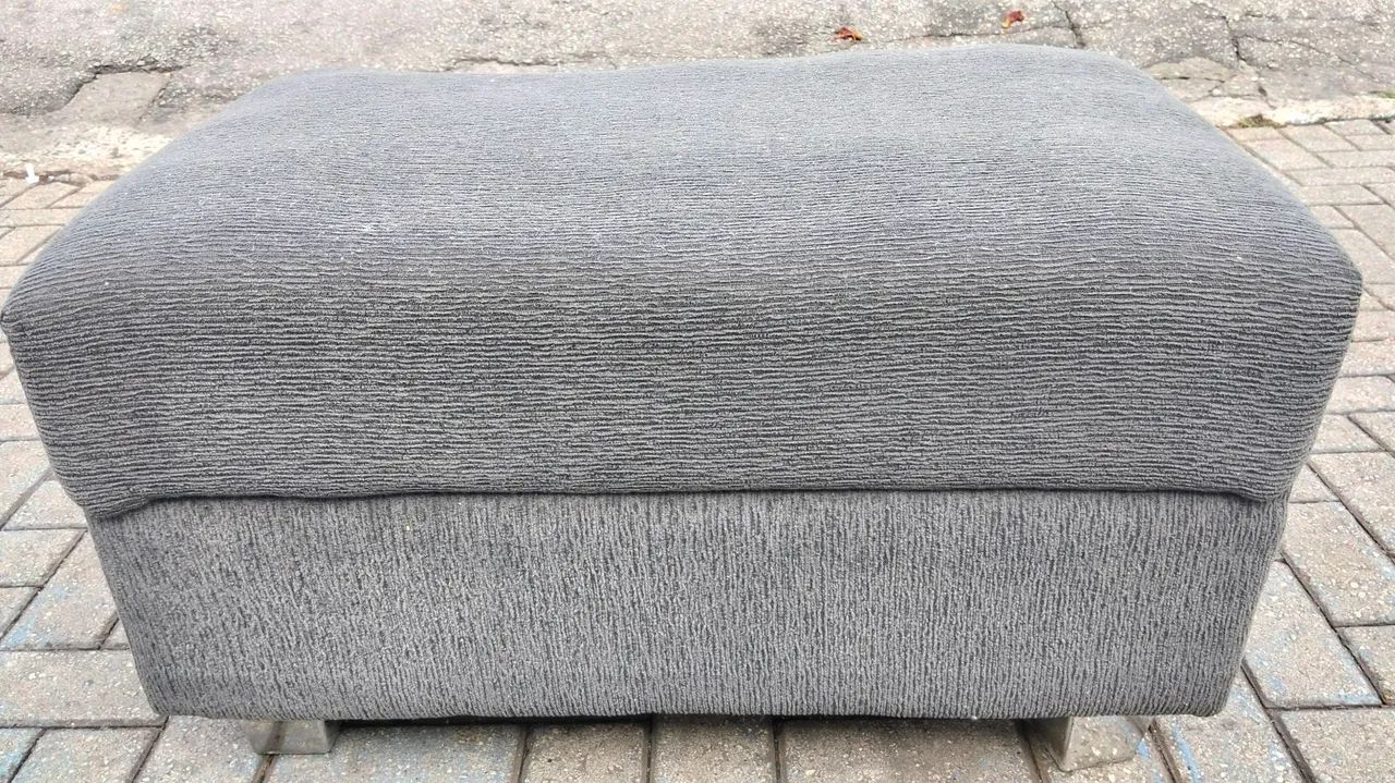 Pufe Retangular Cinza Texturizado (80x50x47 cm) - Sem Rasgos - Foto 5