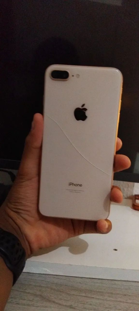 OPORTUNIDADE UNICA IPHONE 8 PLUS DOURADO  - Foto 2