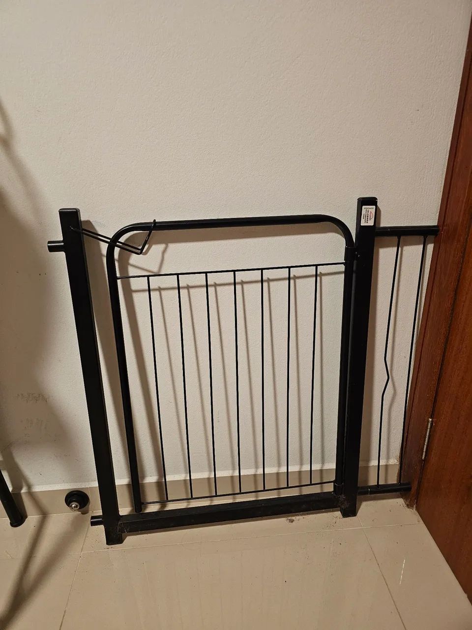 Cerca para porta (crianças ou cachorros)
