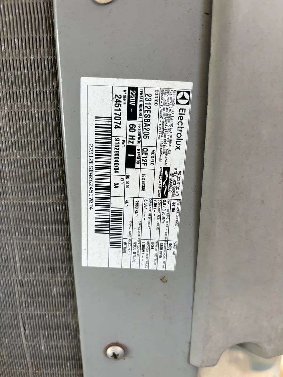 Central de ar Electrolux 12 mil btus com defeito  - Foto 2